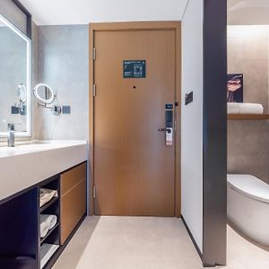 Premier King Room